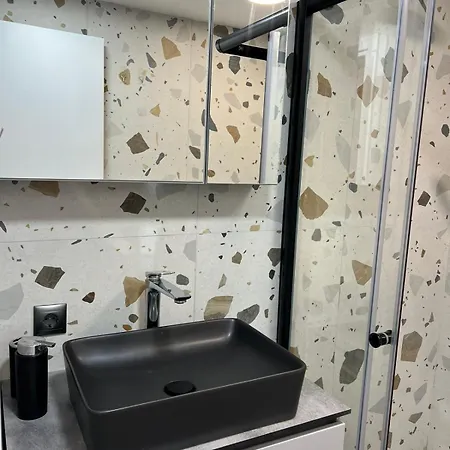 αναστασιάδης εε *